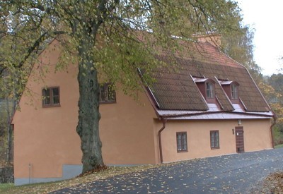tumba hus 12.27.jpg
